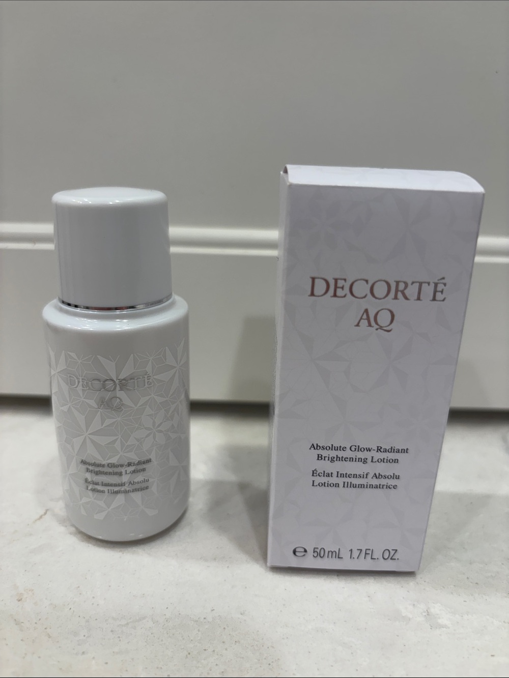 Decorté AQ Absolute Glow Radiant Brightening Lotion